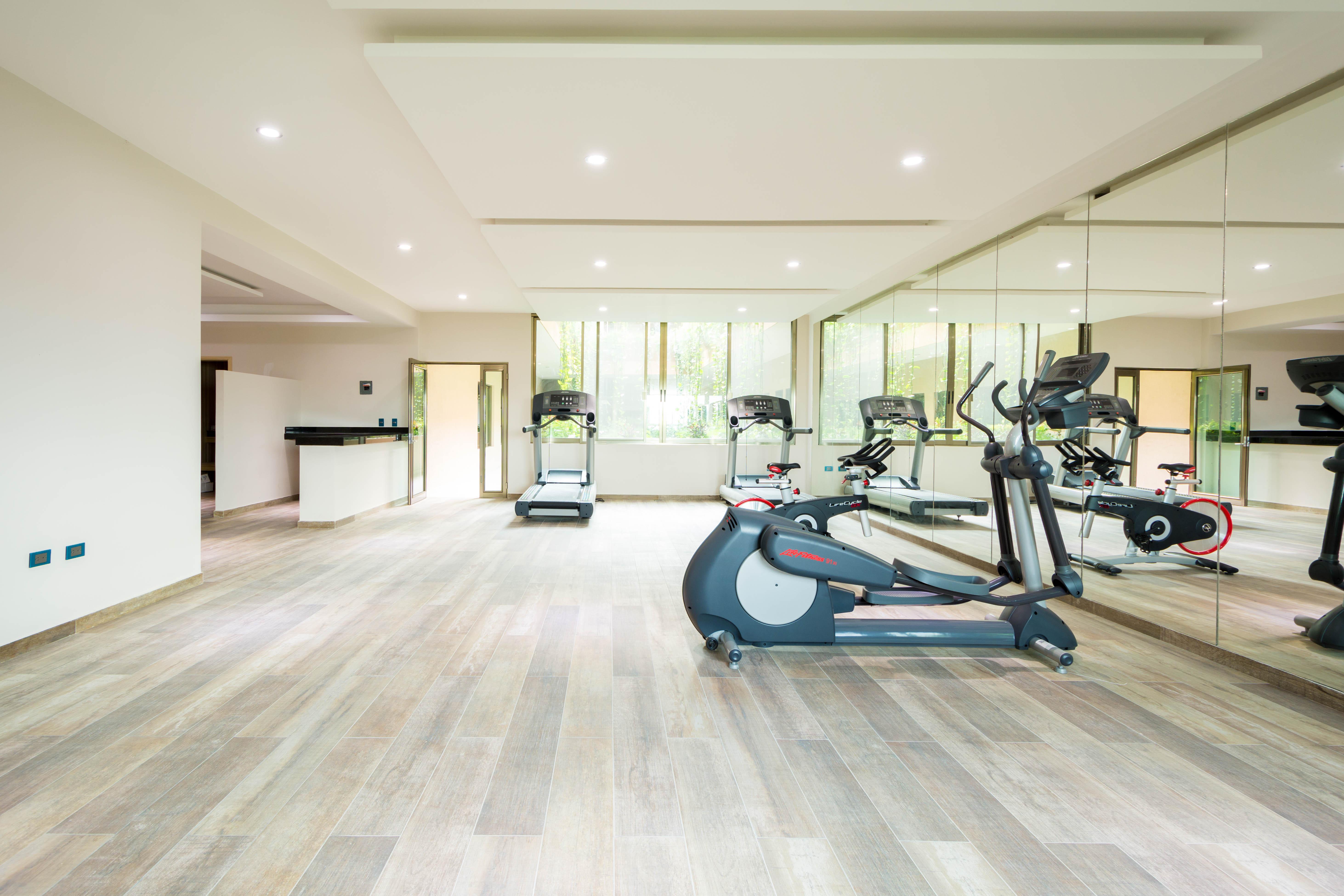 Palmarena Rooms & Residences - Long Stay Comfort With Parking, Sauna, Gym & Pool - Steps From 5Th Avenue Playa del Carmen Dış mekan fotoğraf