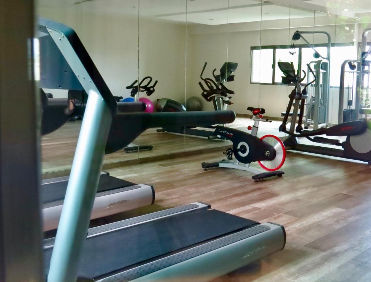 Palmarena Rooms & Residences - Long Stay Comfort With Parking, Sauna, Gym & Pool - Steps From 5Th Avenue Playa del Carmen Dış mekan fotoğraf